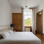 Casa De Cambres - By Rowdhouses *
