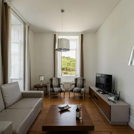 Landhaus Casa De Cambres - By Rowdhouses Lamego