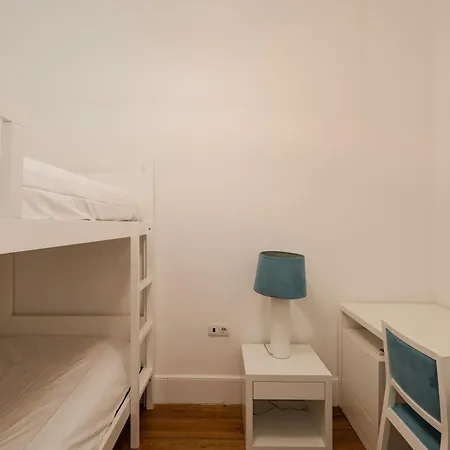 Casa De Cambres - By Rowdhouses *