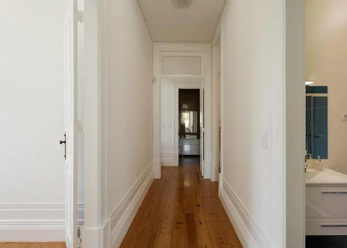 Casa De Cambres - By Rowdhouses *