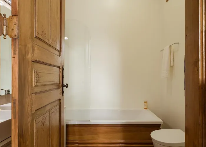 Gospodarstwo wiejskie Casa De Cambres - By Rowdhouses Lamego