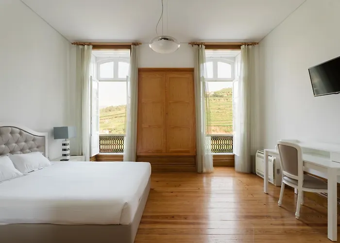 Casa De Cambres - By Rowdhouses * Lamego